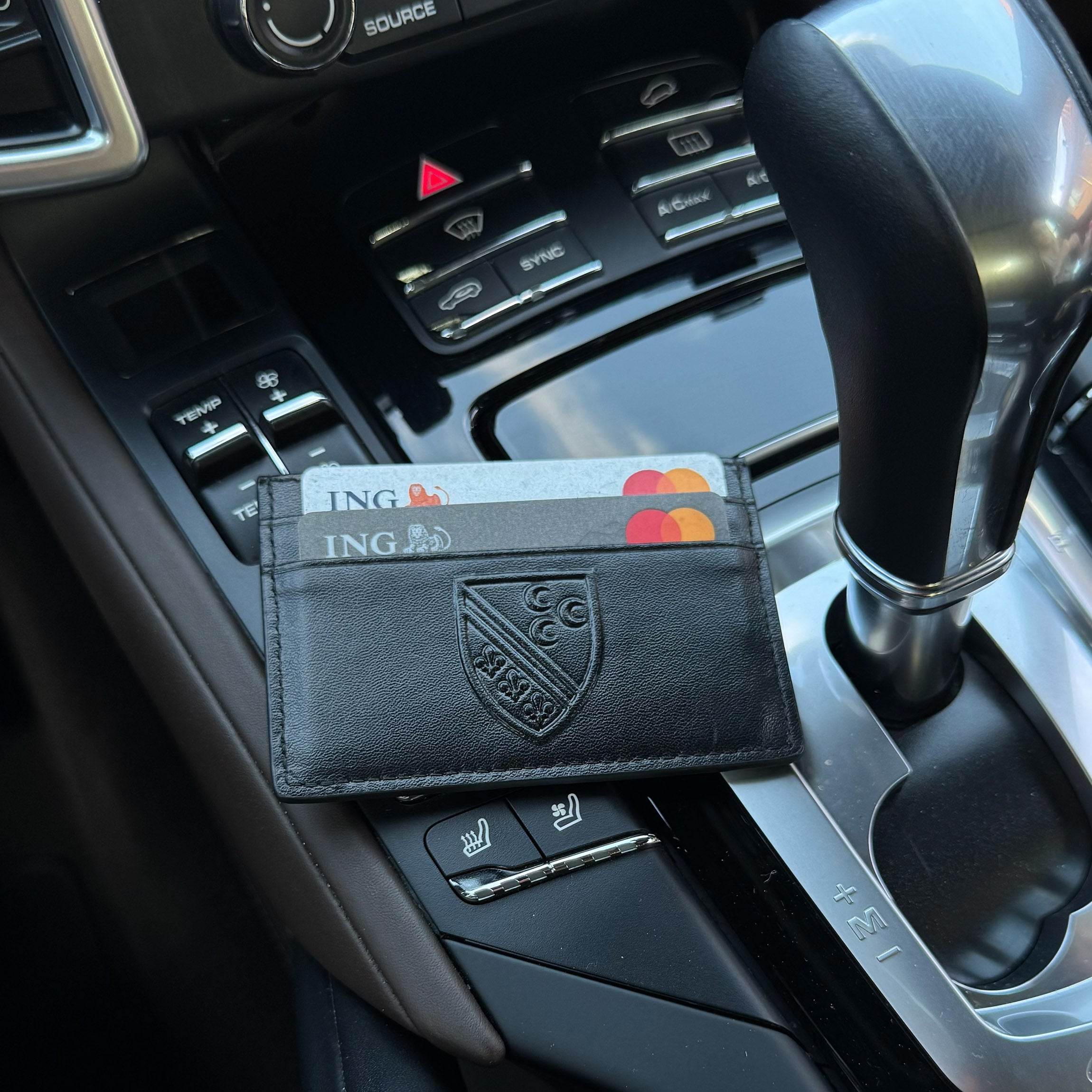 BLKN ® Sandzak Emblem Leather Cardholder